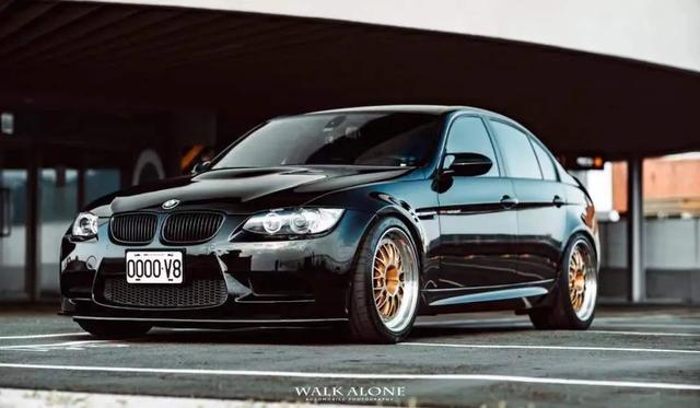 自吸v8绝唱情怀四门宝马m3e90