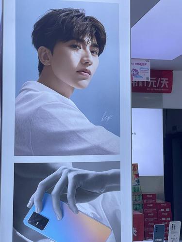 蔡徐坤代言未宣地广先行 与vivo合作第四年携新机再度来袭