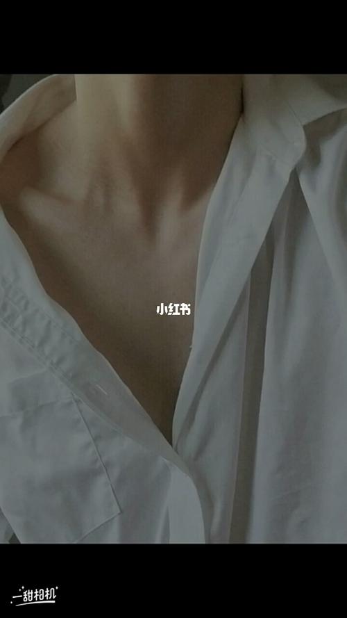 锁骨和腹肌,你们更喜欢哪一个?_腹肌_生活记录_接地气