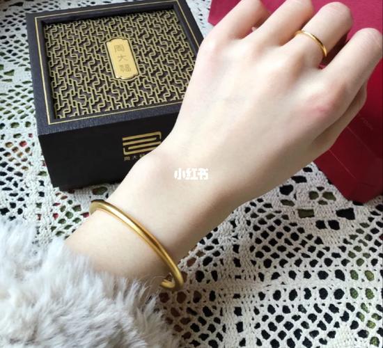 细手腕挑选手镯._手镯_周大福怎么样_周大福传承_时尚