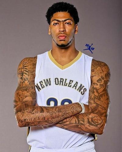 nba超级球星勇士队球员克莱汤普森,假如克莱汤普森纹成这样,其实还