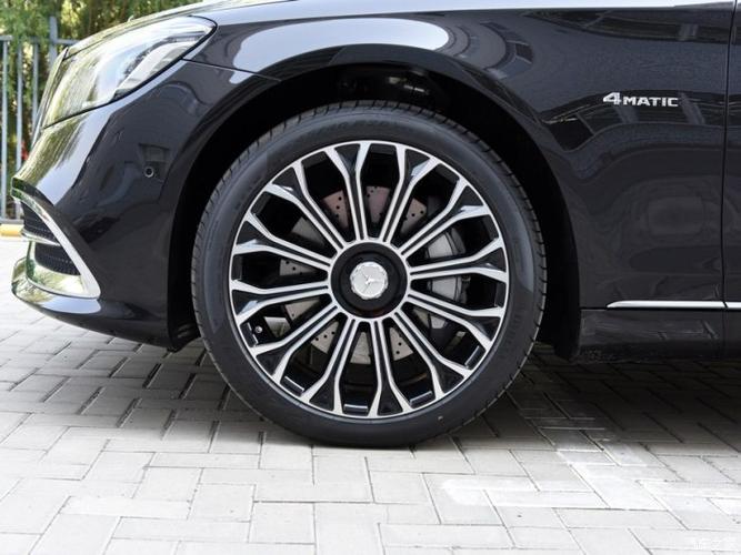 出全新迈巴赫95新轮毂轮胎