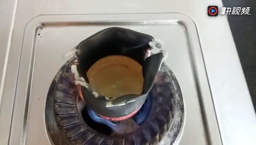最壮观的纸锅烧水实验(806班曹茂鑫同学)