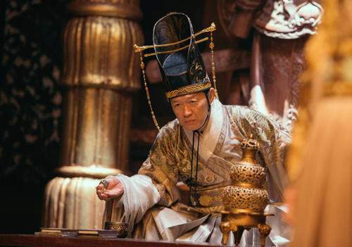 权力滔天的魏忠贤为什么瞬间倒台?对于明朝到底是不是