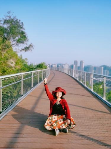 打卡珠海的新景点,板樟山栈道.登上栈道,山景豁然开朗