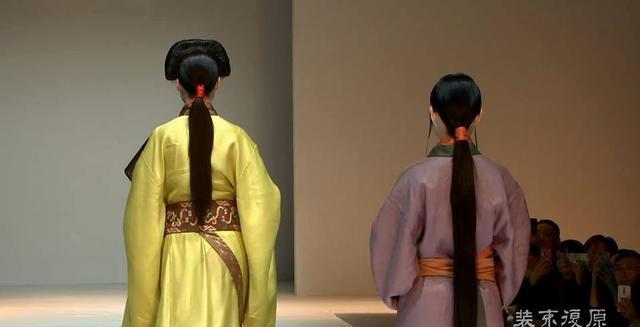 原来春秋时期的"潮人",都穿这样的服装