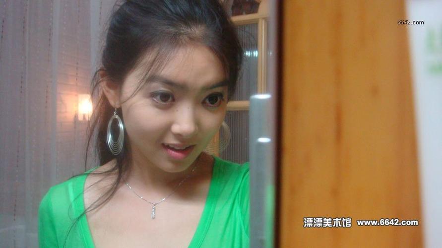 美女主持人王京京