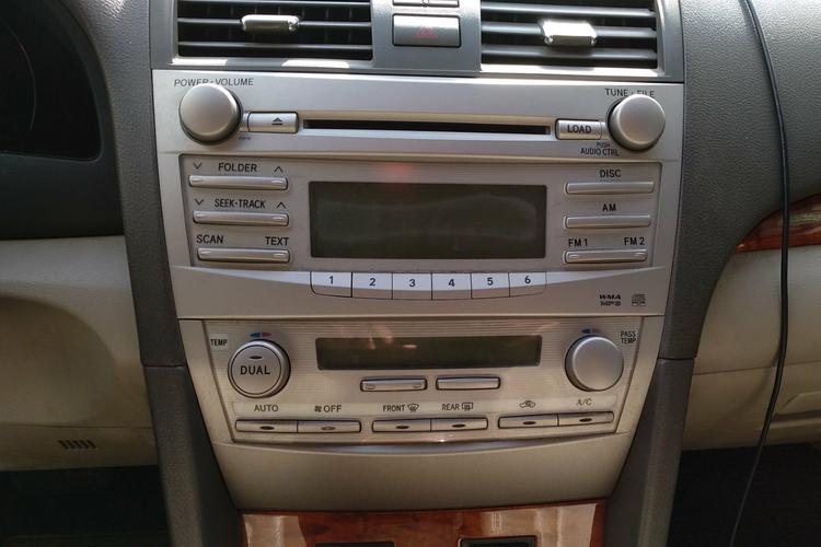 丰田-凯美瑞 2009款 240g 豪华版