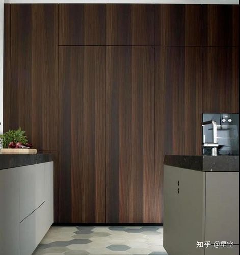 固道烟熏尤加利丨以温润的木作凝聚家的情感