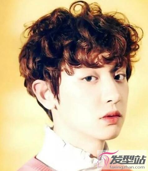 男生羊毛卷短发发型蓬松显发量脸瘦一圈