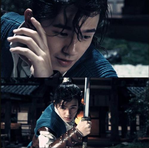 相比起黑长直营造出来的飘逸洒脱之感,古装里的高马尾发型更少年心性