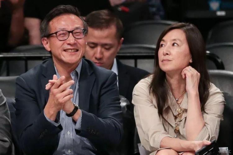 左手商业,右手篮球,蔡崇信开启人生「新赛季」