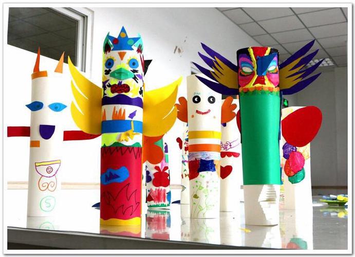 西安市东元路学校美术六年级《装饰柱》