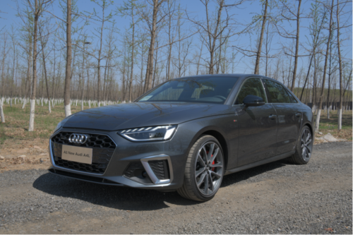 试驾全新奥迪a4l集大家之所长肆意升级