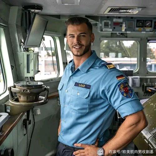 【德国军官肌肉老攻】中尉帅气男神