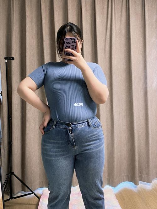 200斤水桶型身材_穿搭_牛仔裤_胖mm穿搭_时尚_穿搭