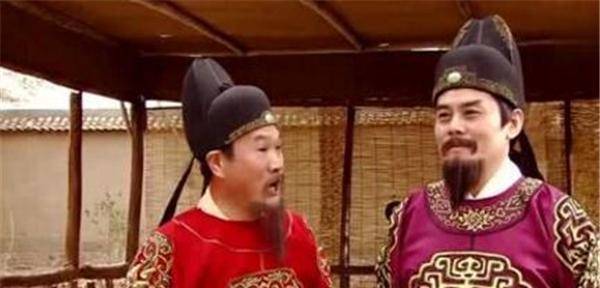 袁天罡给3人看相,预言他们定能当大官,3人走后却直叹