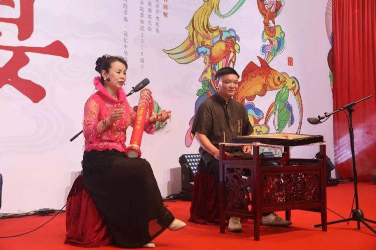 熟悉的旋律响起 一下把人拉回到小时候 依偎在奶奶怀里 温州鼓词