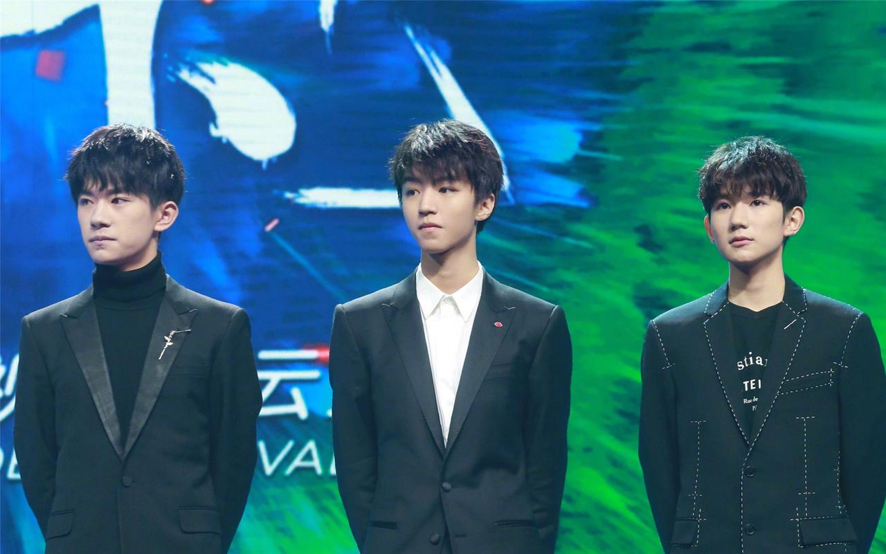 大陆明星,时尚,帅气,tfboys,王俊凯,王源,易烊千玺,壁纸,1920x1200
