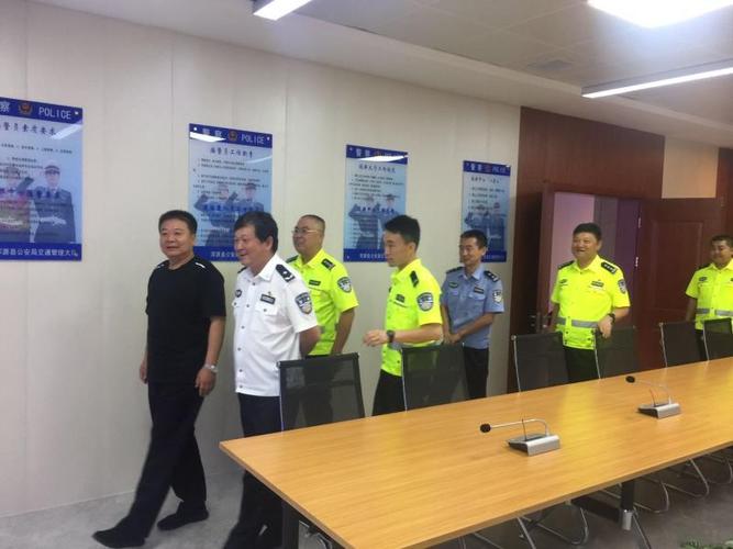 大同市公安局党委委员,交警支队长李宏深入浑源调研督导交通事故案件