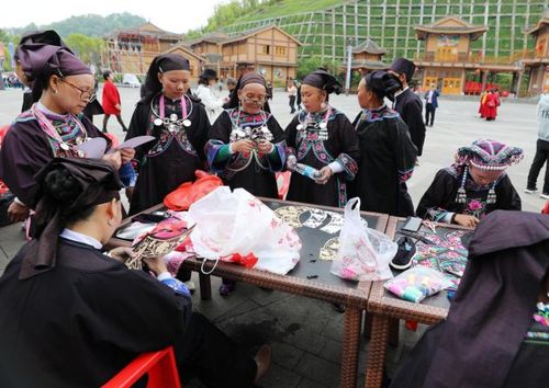 会,晴隆县文体广电旅游局,晴隆县民族宗教事务局,晴隆县布依族学会