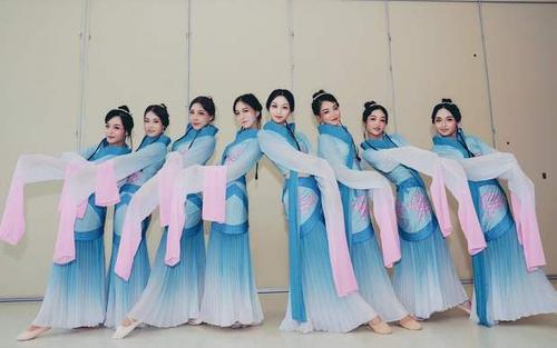 采薇古典舞演出服女飘逸水袖现代舞蹈汉服襦裙古装表演服服装成人_7折