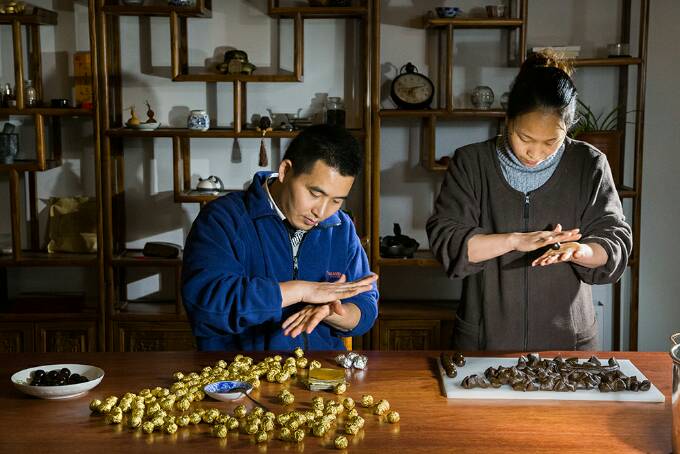 古法手工制作中药蜜丸