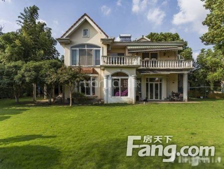 880㎡大花园独栋别墅,位置好,栋距宽,户型好,上海松江
