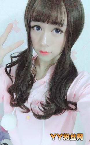 粥粥酱sama男装照片 斗鱼伪娘粥粥酱sama是男是女在哪直播地址