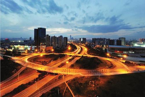 城市风貌日新月异振兴沈阳10年成就图文志