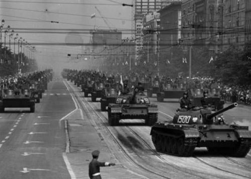 前苏联巅峰时期的军力到底有多强大?看完不寒而栗