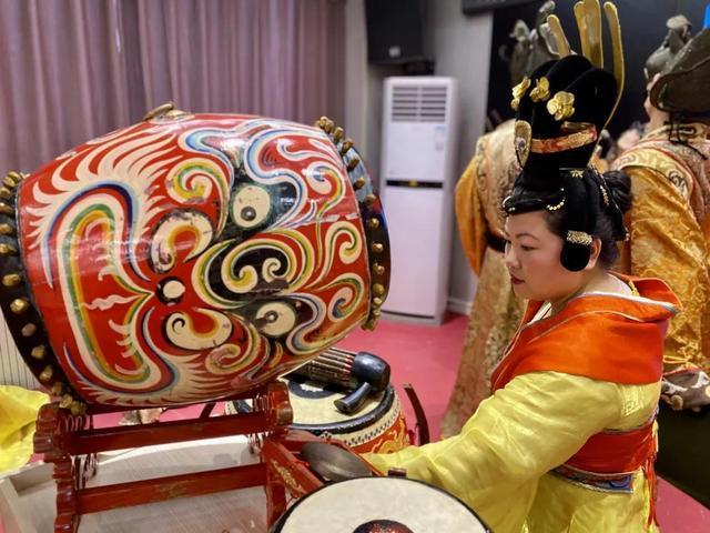 东厅门小学开展"聆听西安鼓乐 品味传统文化"活动