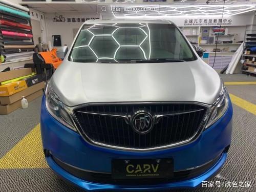 别克gl8汽车改色贴膜电光深海蓝 电光金属银双拼