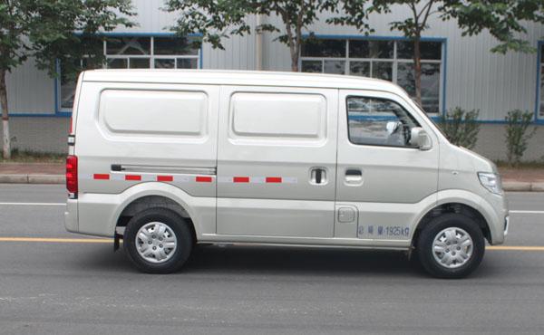 长安厢式运输车 sc5028xxyn4