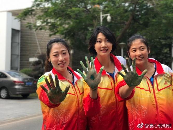 女排姑娘袁心玥微博发美照