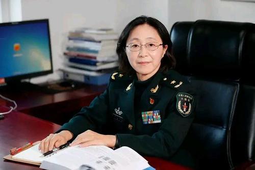 李贤玉:专业技术少将,火箭军第一位女将军,还是中国工程院院士