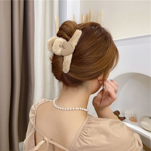 韩国爱心毛绒绒秋冬发饰秋发抓发夹女生后脑勺抓夹大发抓夹鲨鱼夹