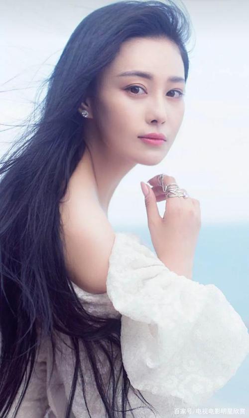 张馨予永远都是我最爱的性感女神,我们大家都很喜欢她!