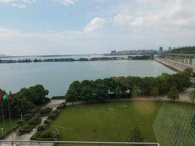湖北省武汉市洪山区江夏大道靠近武汉江夏经济开发区庙山办事处天气