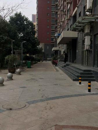 水岸花城,三室装修好,史上超便宜三室,南北通透采光好