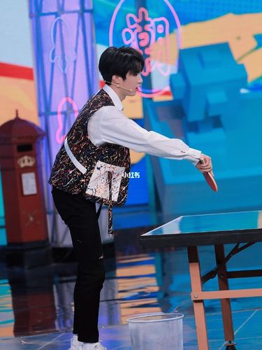 接招吧前辈高清剧照_刘耀文_娱乐_明星娱乐资讯