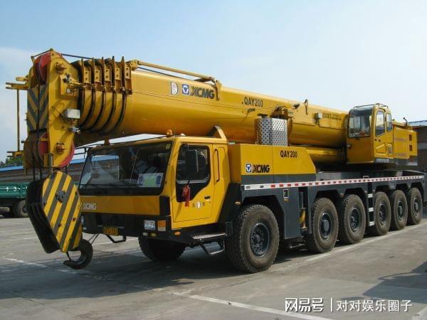 「我的工程机械网」10月26日机械行业二手市场福田雷萨吊车价格