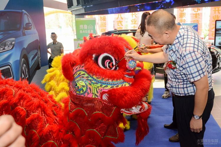 先生;衡阳弘湘集团副总经理李锦明先生;;衡阳弘湘集团总监叶善锦先生