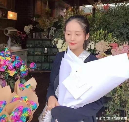 绿地张雨婷曾是"校花"?关掉十级美颜后,暴露真实颜值