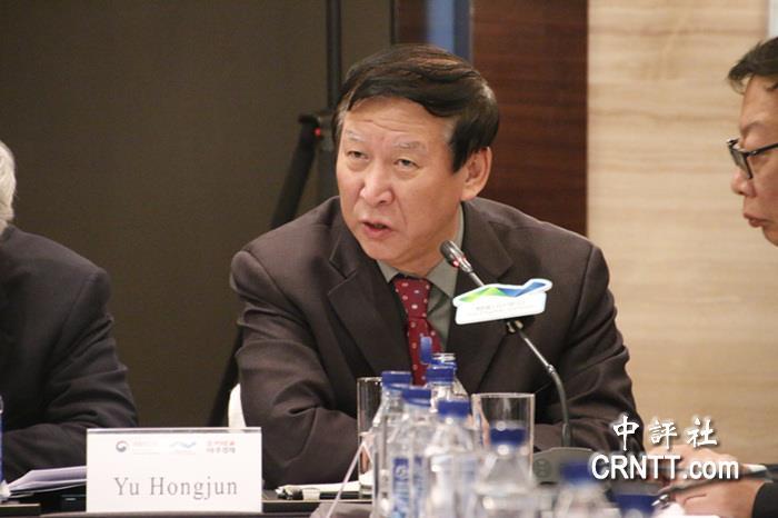 察哈尔学会首席研究员,国际咨询委员会委员,中联部原副部长于洪君