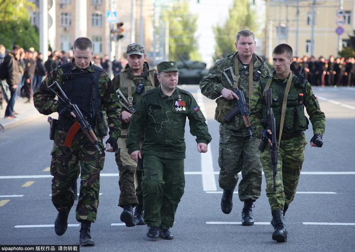 乌克兰顿涅茨克举行胜利日大阅兵彩排