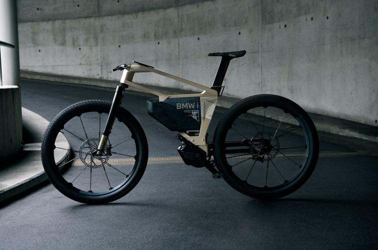 宝马循环设计ivisionamby电动自行车充电3h续航300公里