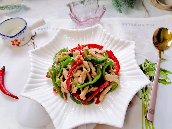 彩椒炒肉丝
