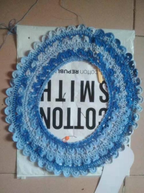 起针数比图解多,起了60个网格,30个环拿到手就开始动工,我的三环衣