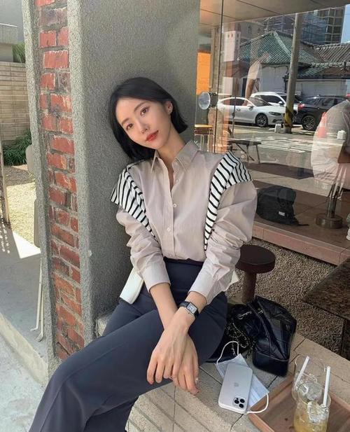 18套韩国女生的初秋穿搭!照着学立马就能用起来,又纯又美真绝